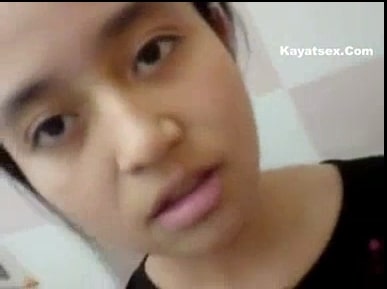 Gusto Nya Magpatira sa Banyo
